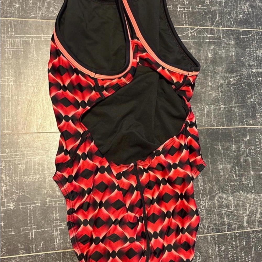 Red Geometric Pattern Swimsuit - Picture 2 of 3